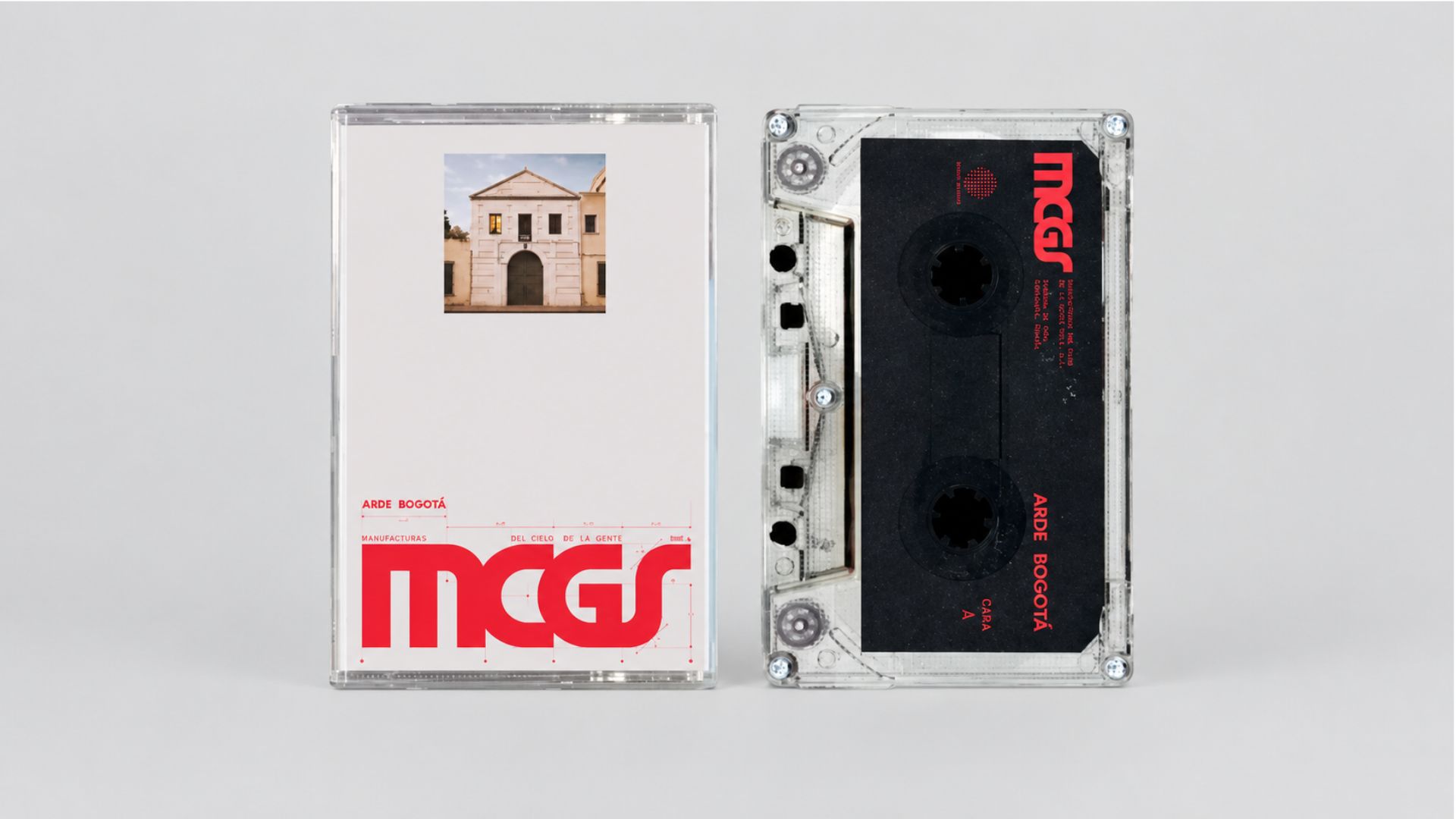 Cassette y carátula del disco Manufacturas del Club de la Gente Sola de Arde Bogotá, ejemplo de marketing de nostalgia en la industria musical.